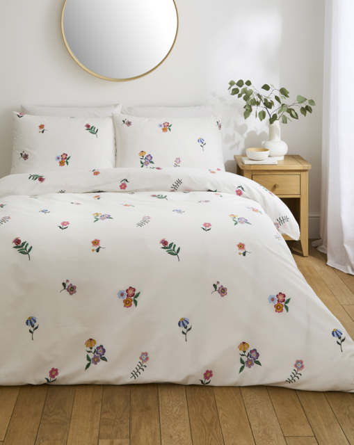 Ivy Floral Cotton Blend Duvet Cover Set White - Size: SINGLE - image 1