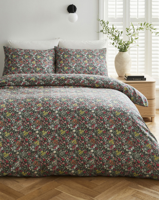 Verity Floral Duvet Cover Set Green - JD Williams - Size: DOUBLE - image 1