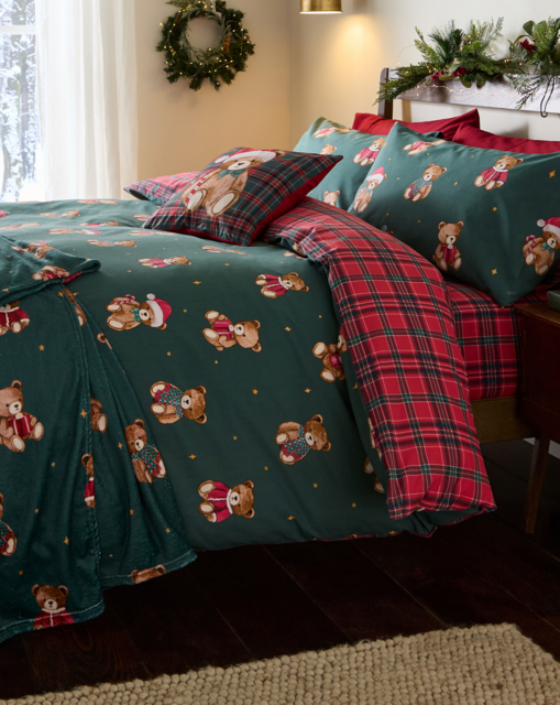 CL Xmas Tartan Teddy Bear Duvet Set Green - Catherine Lansfield - Size: SINGLE - image 1