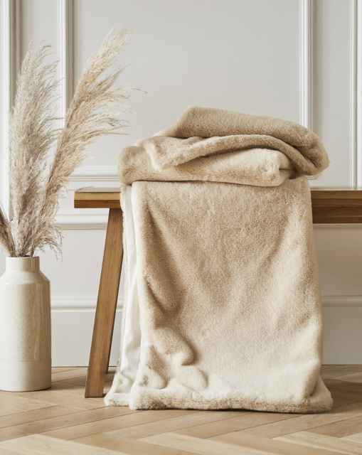 Soft Faux Fur Throw Natural - At Home Collection - Size: 120X150 - image 1