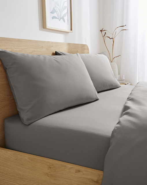 Non Iron Plain Dye 30cm Fitted Sheet Charcoal - JD Williams - Size: KING - image 1