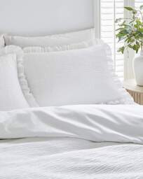 Crinkle Ruffled Edge Duvet Set White - JD Williams - Size: SINGLE - thumbnail 2