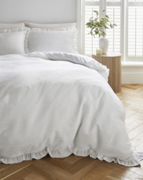 Crinkle Ruffled Edge Duvet Set White - JD Williams - Size: SINGLE