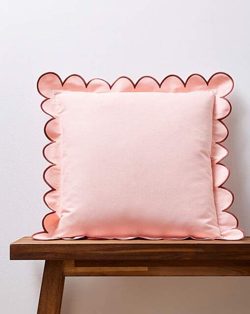 Julipa Georgia Scalloped Cotton Cushion Pink - Julipa - Size: 45X45 - image 1