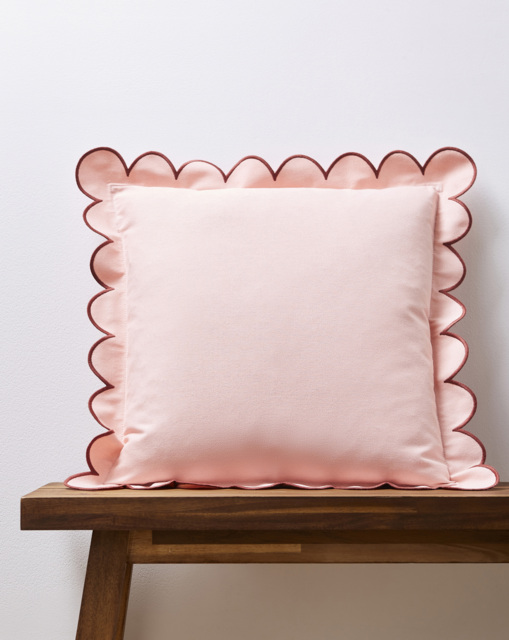 Julipa Georgia Scalloped Cotton Cushion Pink - Julipa - Size: 45X45 - image 1