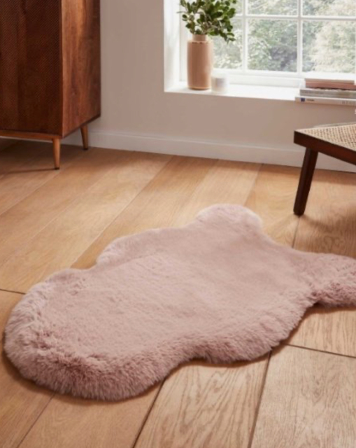 Supersoft Faux Fur Sheepskin Rug Rose - Think Rugs - Size: 60X90 - image 1