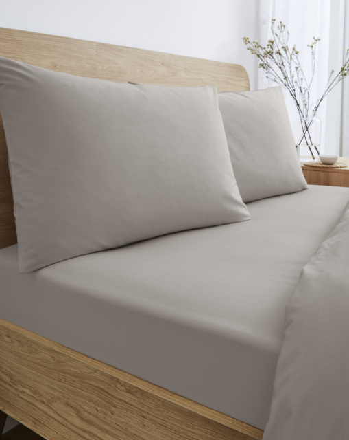 Pure Cotton 200TC 30cm Fitted Sheet Grey - JD Williams - Size: DOUBLE - image 1
