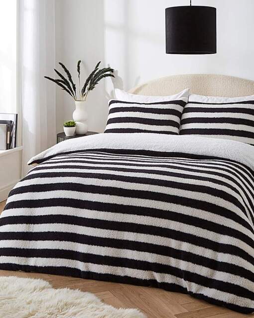 Striped Fleece Duvet Set Black/White - JD Williams - Size: KING - image 1