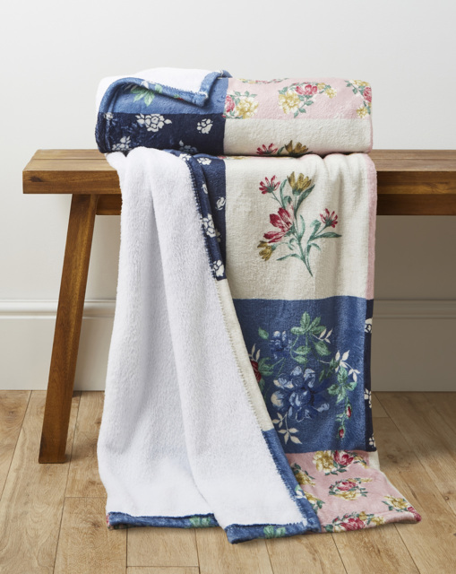 Julipa Patchwork Printed Fleece Throw Multi - JD Williams - Size: 130X150 - image 1