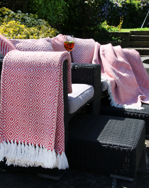 Woven Diamond Indoor/Outdoor Throw Pink - My Mat - Size: 130X180 - image 1
