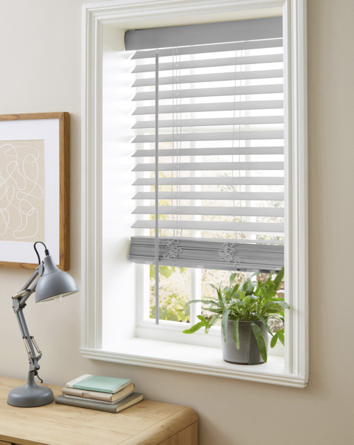 Faux Wood Venetian Blinds Grey Grey - Speedy - Size: 90X160 - image 1