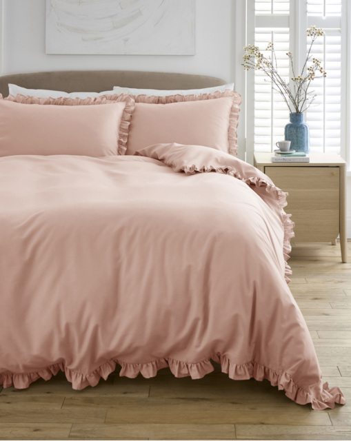 Ruffled Edge Duvet Set Pink - JD Williams - Size: DOUBLE - image 1