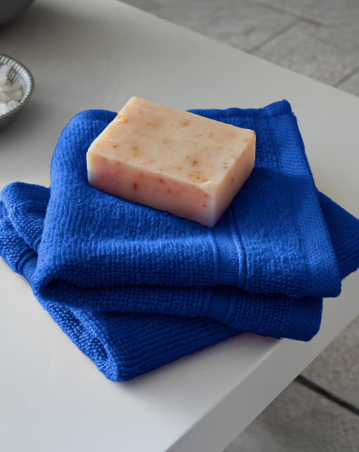 Catherine Lansfield Zero Twist Towel Cobalt Blue - Catherine Lansfield - Size: Hand Towel - image 1