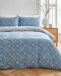 Peyton Mini Blue Leaf Duvet Cover Set White/Blue - JD Williams - Size: SINGLE - thumbnail 4
