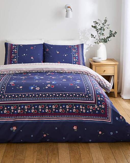 Julipa Ingrid Floral Border Duvet Set Navy - Julipa - Size: SINGLE - image 1