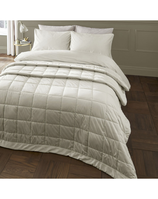 Catherine Lansfield Kingsley Bedspread Cream - Catherine Lansfield - Size: 220X220 - image 1