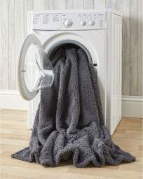 Huggleland Cosy Fleece Wearable Blanket Charcoal - Huggleland - Size: EACH - thumbnail 2