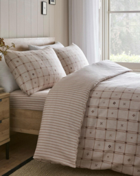D & D Cottage Check Duvet Cover Set Natural - Dreams & Drapes - Size: S KING - thumbnail 1