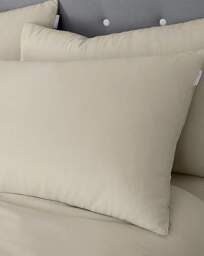 Catherine Lansfield Cotton Pillowcase Cream - Catherine Lansfield - Size: PAIR - thumbnail 1