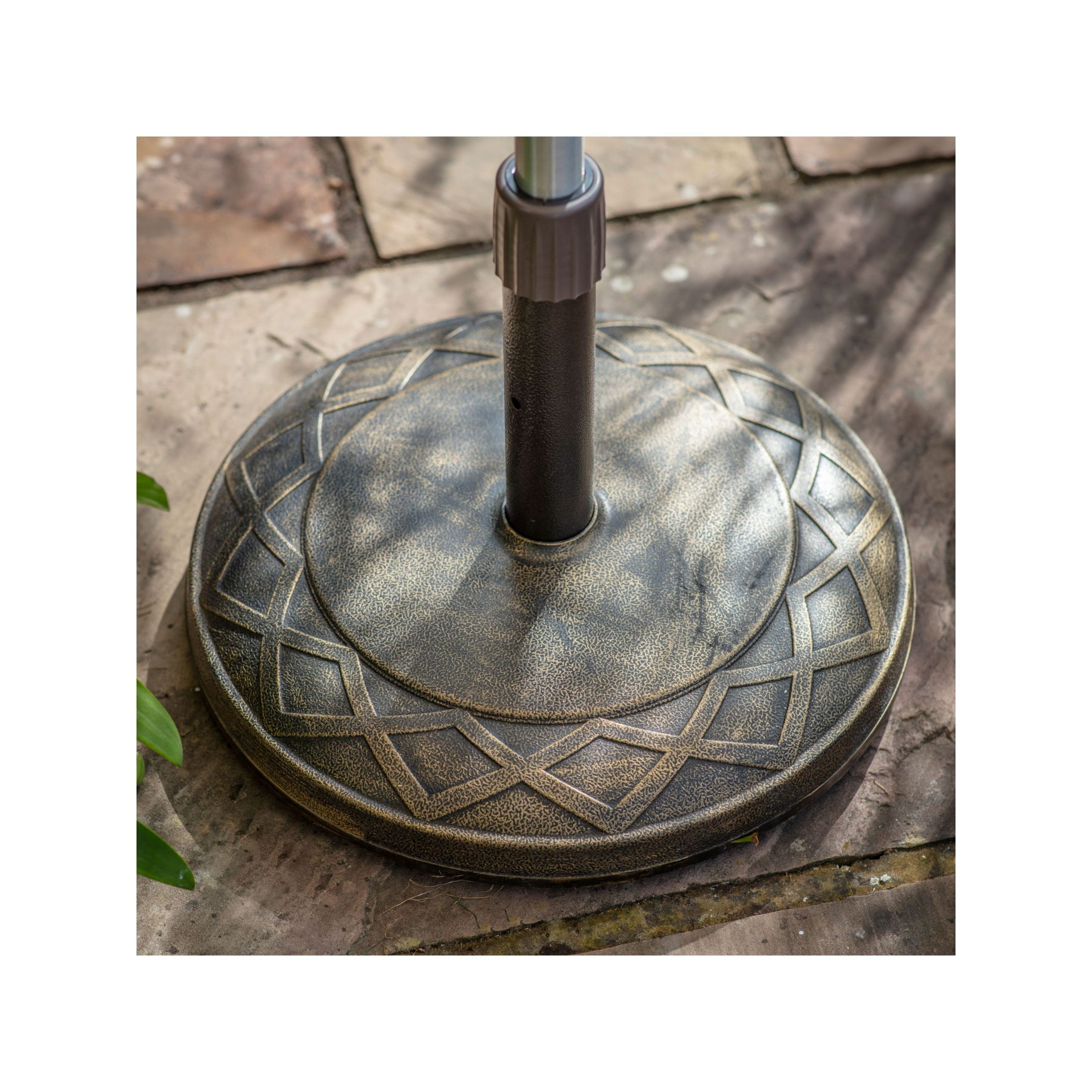 Gallery Direct Viali Parasol Base Weight, 20kg, Aged Brass - image 1