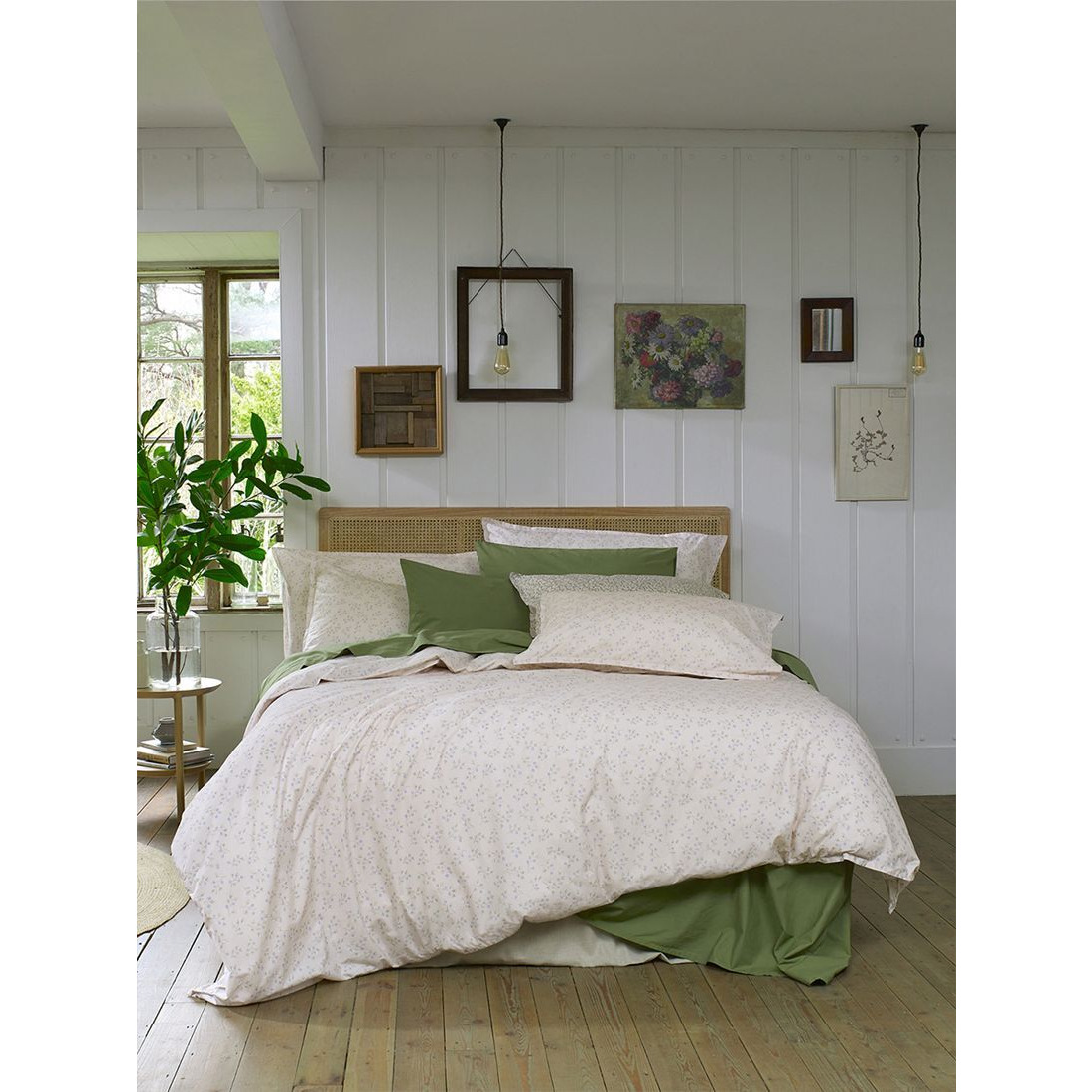 Piglet in Bed Spring Sprig Cotton Flat Sheet - image 1