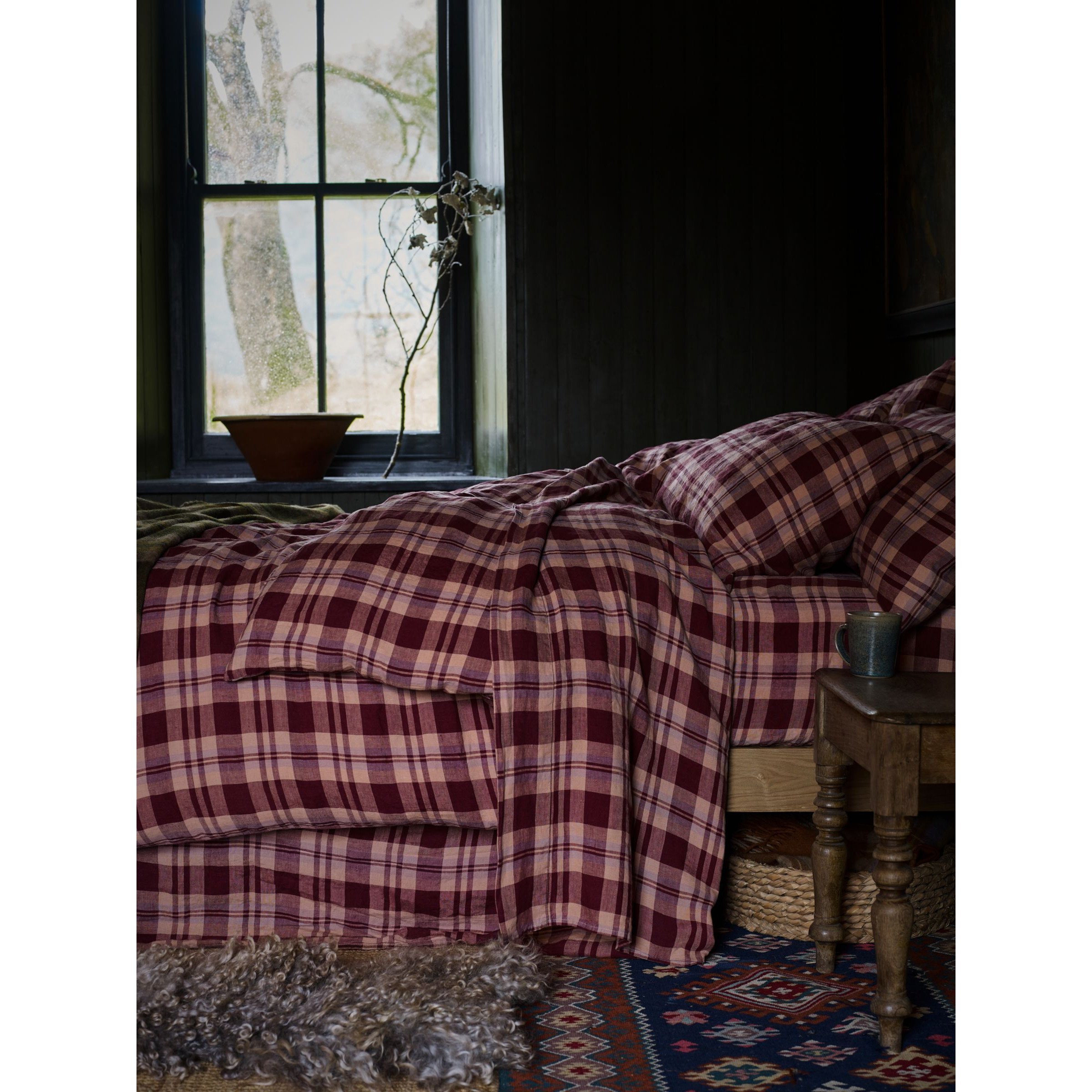 Piglet in Bed Plaid Linen Flat Sheets - image 1