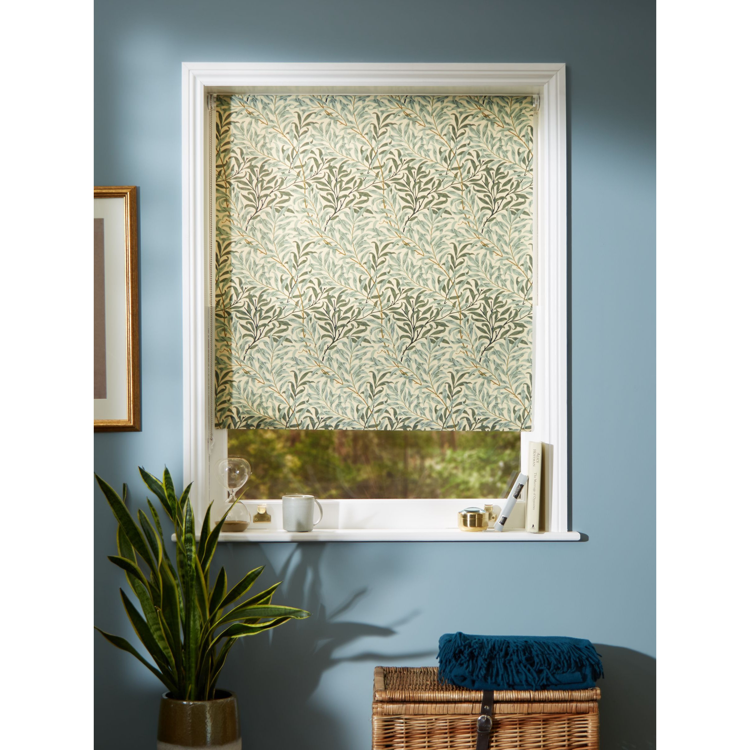 Morris & Co. Willow Bough Daylight Roller Blind - image 1