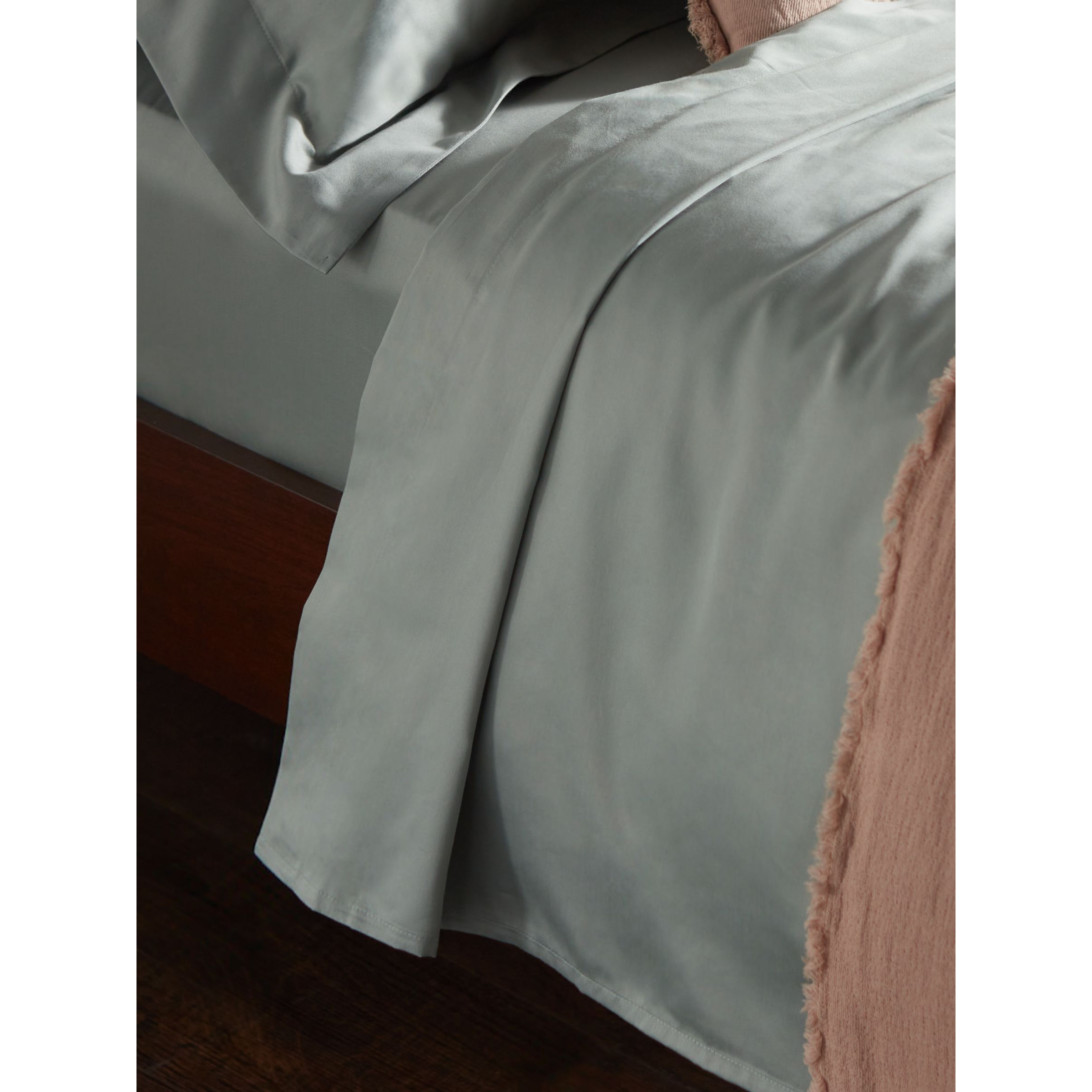 John Lewis Soft & Silky Specialist Temperature Balancing 400 Thread Count Cotton Flat Sheet - image 1