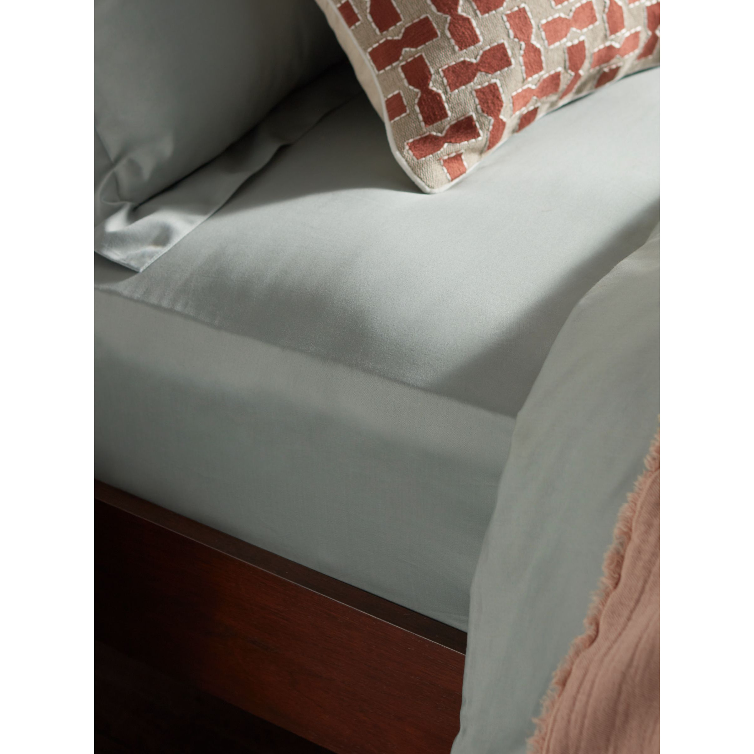 John Lewis Soft & Silky Specialist Temperature Balancing 400 Thread Count Cotton Fitted Sheet - image 1
