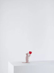 Seletti Love Edition Mouse LED Table Lamp, Pink - thumbnail 3