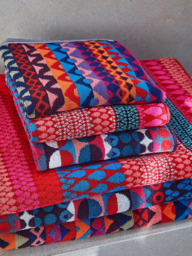 Margo Selby Kilburn Towels, Red/Multi - thumbnail 5