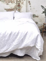 Piglet in Bed Plain Linen Bedding - thumbnail 1