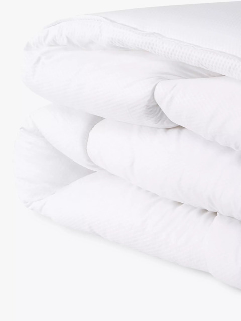 The Fine Bedding Company Breathe Duvet, 13.5 Tog - image 1