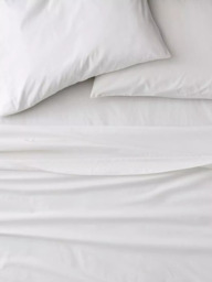west elm Organic Cotton Fitted Sheet, White - thumbnail 2