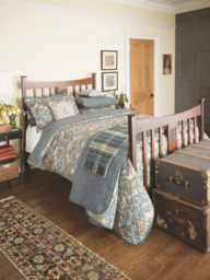 Morris & Co. Strawberry Thief 300 Thread Count Cotton Duvet Cover Set - thumbnail 1