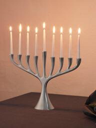 Georg Jensen Tapered Menorah Candles, Pack of 18, White - thumbnail 3
