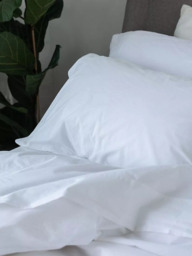 Piglet in Bed Washed Cotton Percale Bedding, White - thumbnail 1