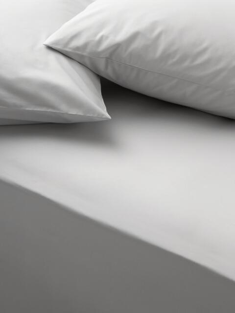 John Lewis Egyptian Cotton Percale Easy Care 260 Thread Count Fitted Sheet - image 1