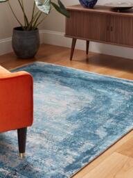 Gooch Luxury Ombre Distressed Rug - thumbnail 3