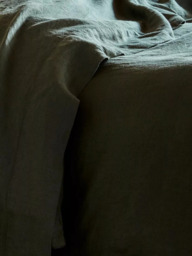 Piglet in Bed Linen Fitted Sheet - thumbnail 2