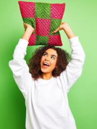 Sirdar Kith & Kin Granny Squares Cushion Crochet Kit - thumbnail 4