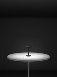 Flos Gustave Rechargeable Portable Table Lamp - thumbnail 3
