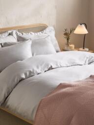 John Lewis 300 Thread Count Fitted Sheet containing TENCEL™ Lyocell - thumbnail 2