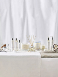 The White Company Seychelles Scented Candle, 140g - thumbnail 3