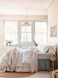 Piglet in Bed Pembroke Stripe Linen Blend Bedding, Costal Blue - thumbnail 2