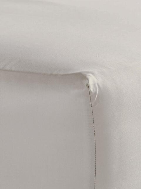 Bedfolk Luxe Cotton Standard Fitted Sheets - image 1