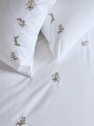 Historic Royal Palaces Victoria Sprigs 200 Thread Count Duvet Cover Set - thumbnail 3