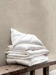 Piglet in Bed Merino Wool Organic Standard Pillow, Firm - thumbnail 2