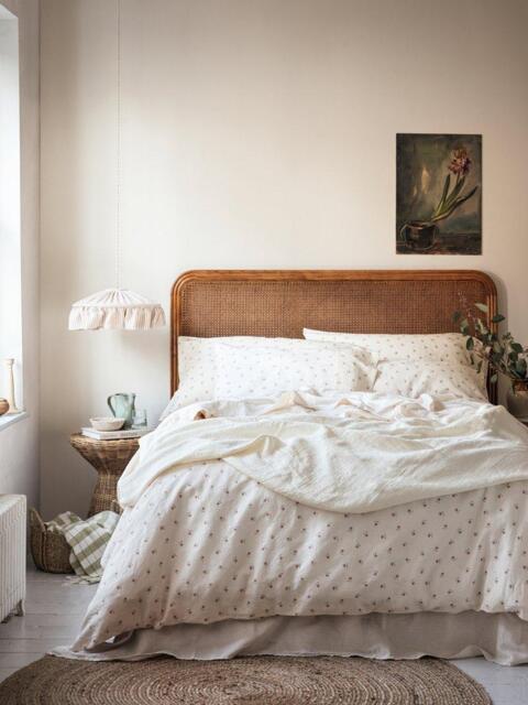 Piglet in Bed Posy Bud Linen Blend Flat Sheet - image 1