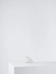 Philips Hue White and Colour Ambiance Bloom LED Smart Table Lamp with Bluetooth, White - thumbnail 3